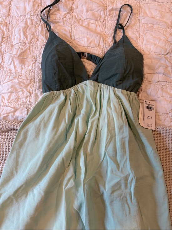 Abercrombie & Fitch Dresses & Skirts - Abercrombie back clasp maxi dress NWT